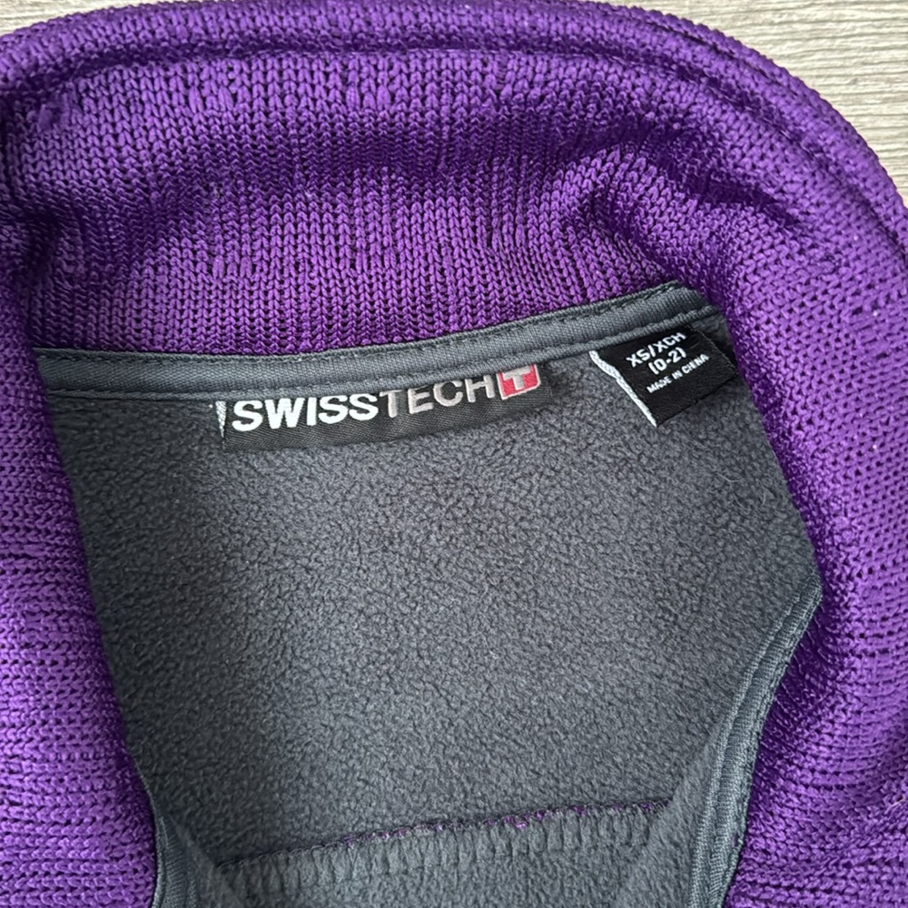 Swiss Tech Jacket - Picture 2 of 4